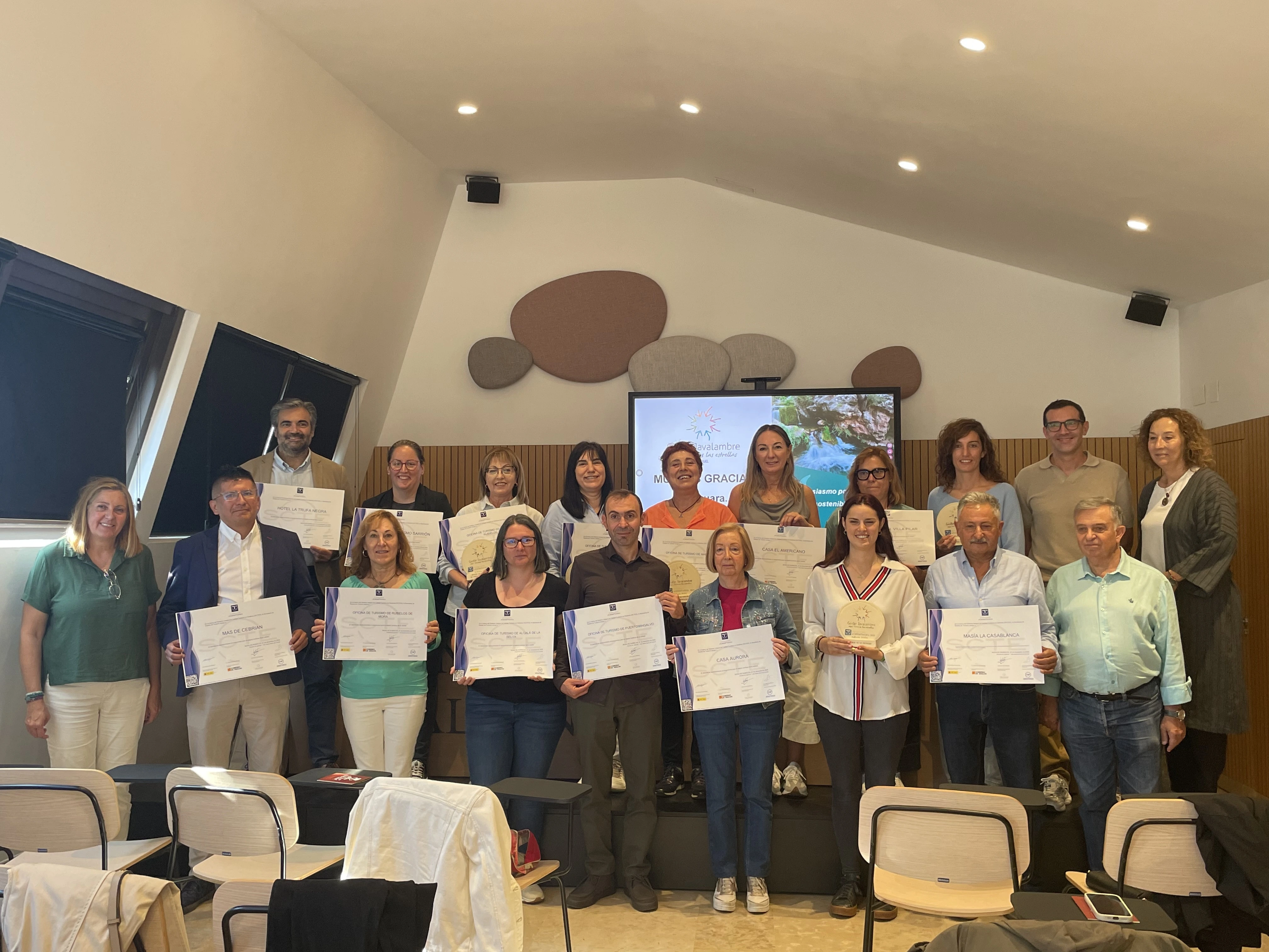 La Comarca Gúdar-Javalambre reconoce el compromiso del sector turístico con la calidad en un acto celebrado en Albentosa